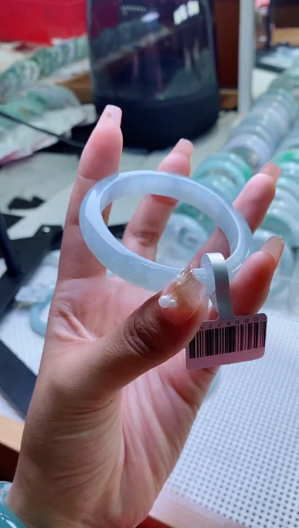 未镶嵌手镯翡翠正圈55圈口，4009