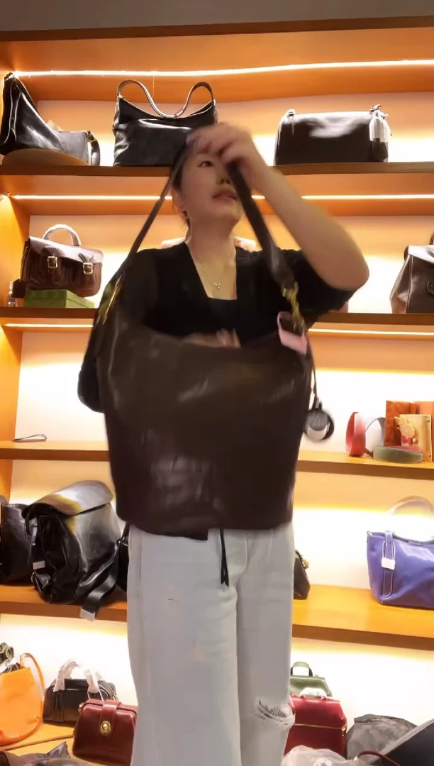 黄牛剖层皮革  高端订制时尚百搭女士手提斜跨包