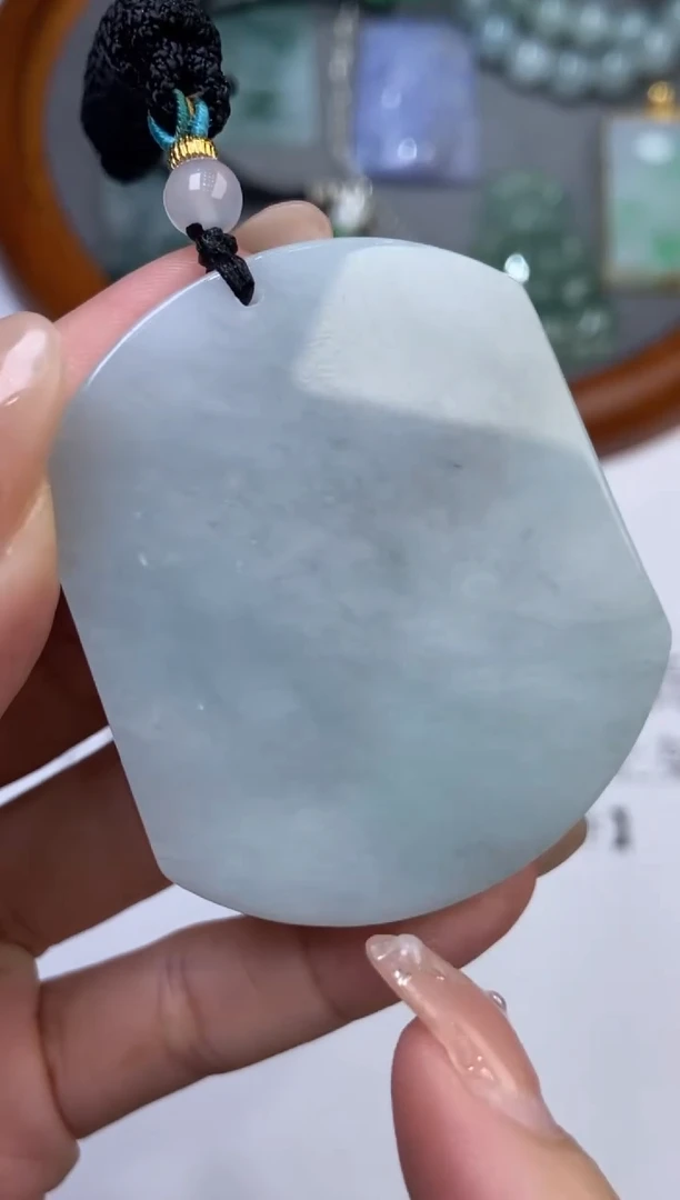 翡翠挂件未镶嵌299833   /多样性发一件