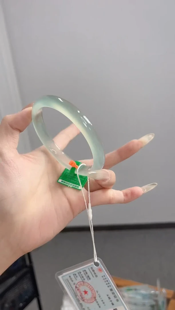 玛瑙/玉髓手镯未镶嵌63圈