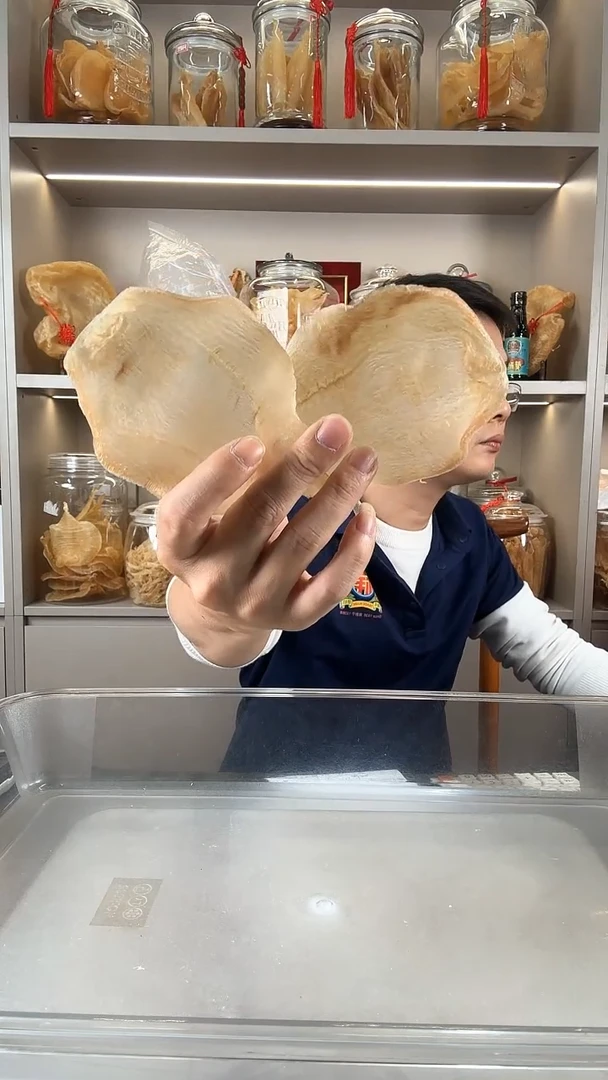 中国大陆土鳘母二个