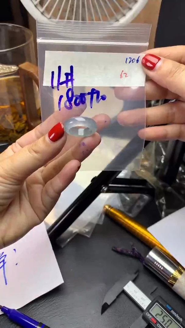 未镶嵌定制翡翠毛货需精细抛光拍一发一