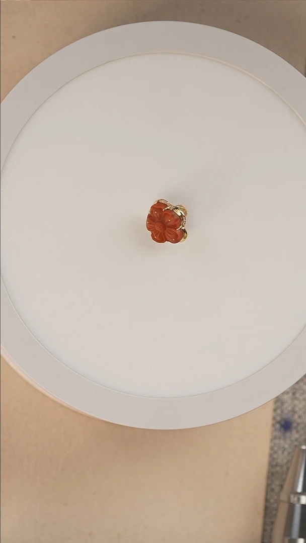 南红玛瑙卡子18K金镶嵌s3903定制