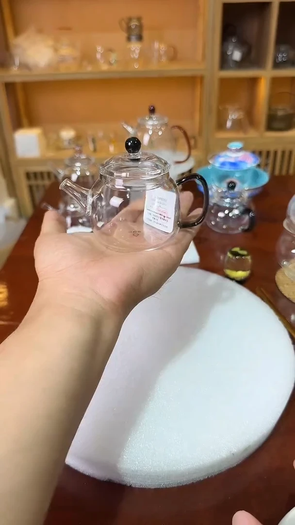 德钟灰色。。。。。。。