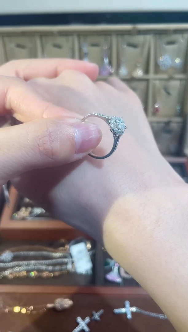 【闪购商品】钻石戒指18K金镶嵌【月下高定】戒指