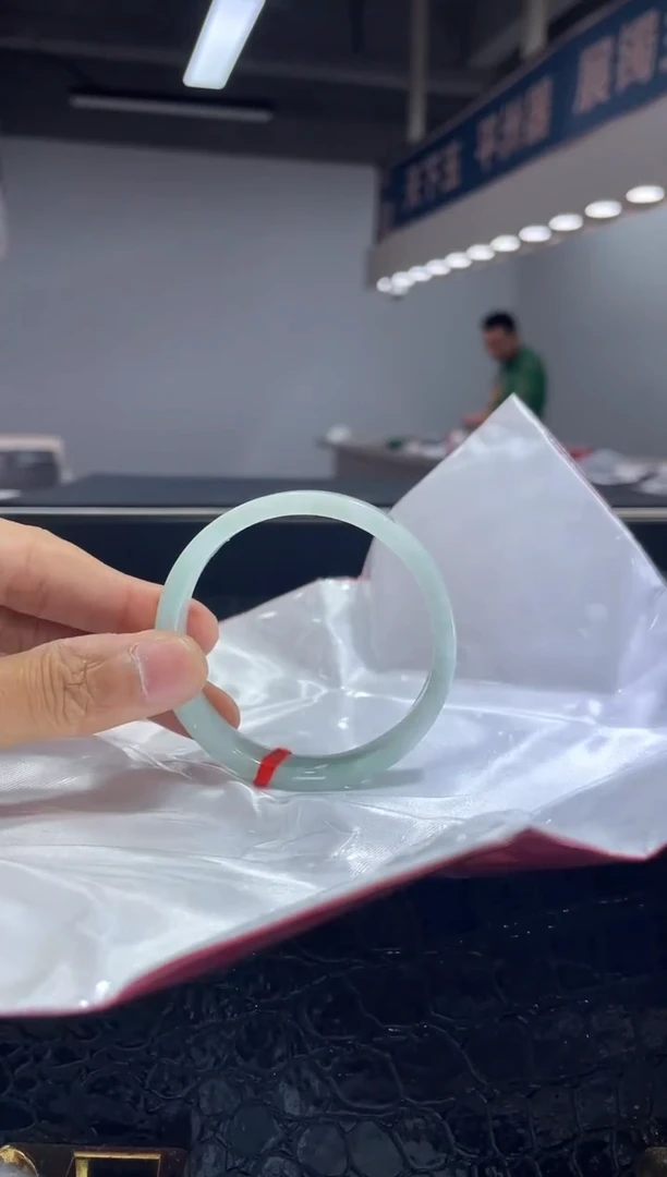 未镶嵌手镯翡翠9