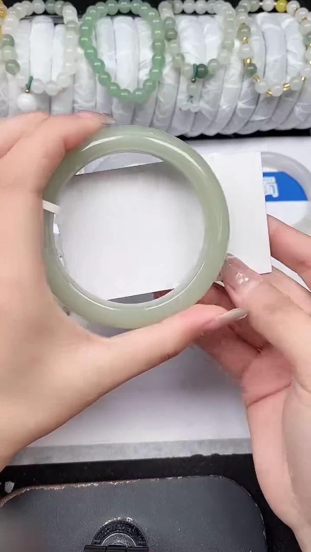 未镶嵌手镯石英质玉320-60/61