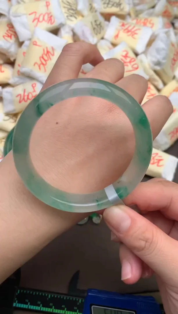 石英质玉手镯未镶嵌—34