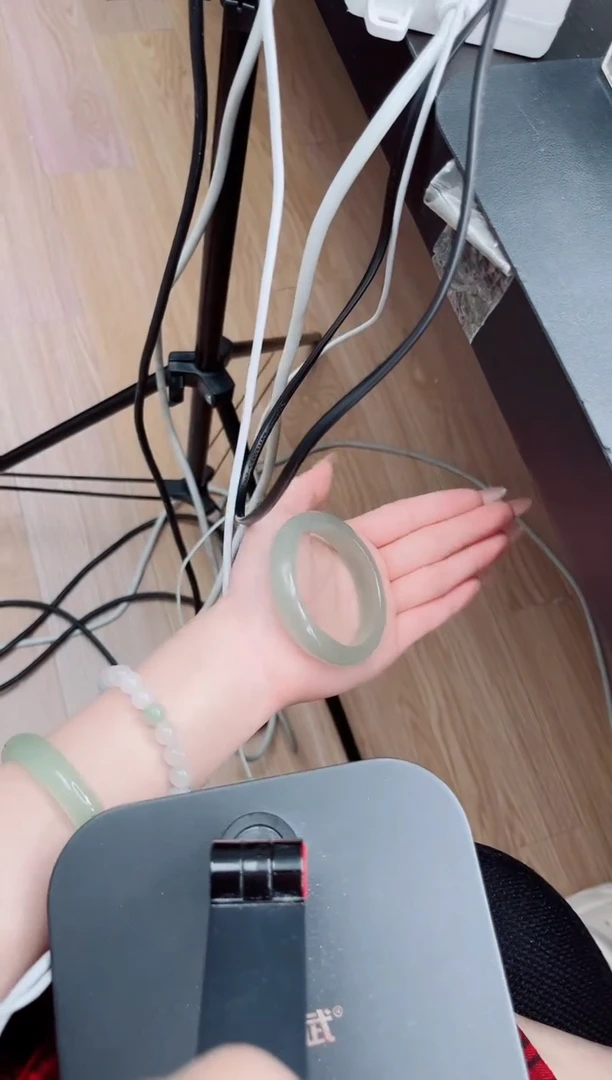 石英质玉手镯未镶嵌45-54