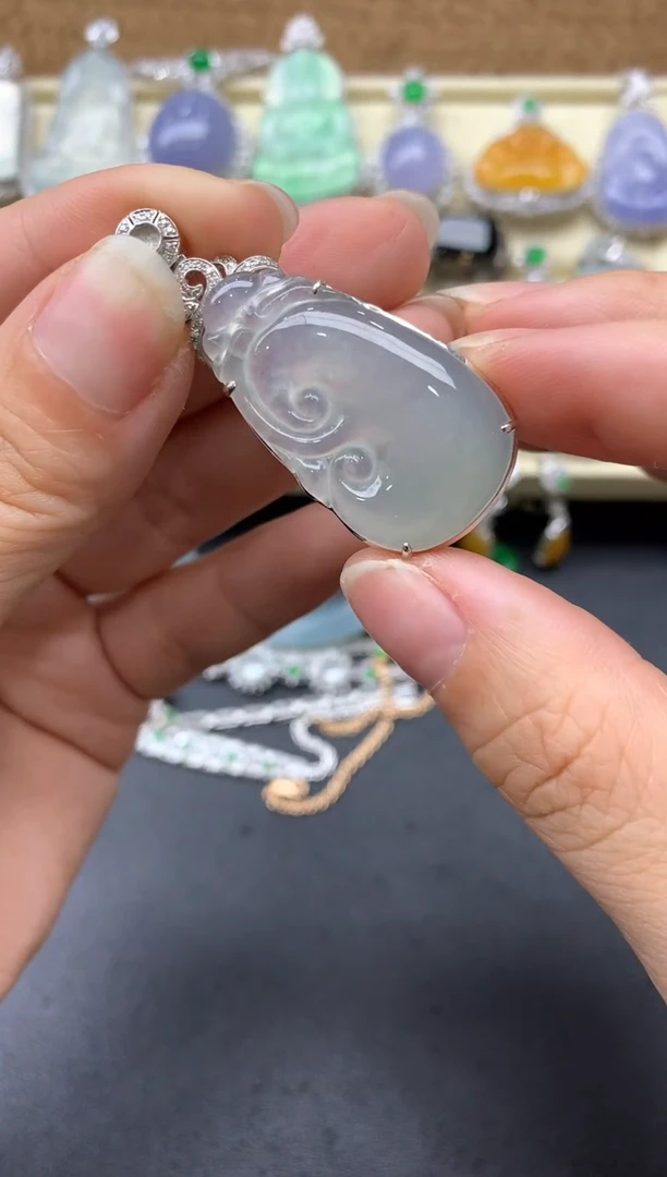 【闪购商品】翡翠颈饰18K金镶嵌437-中国好珍宝