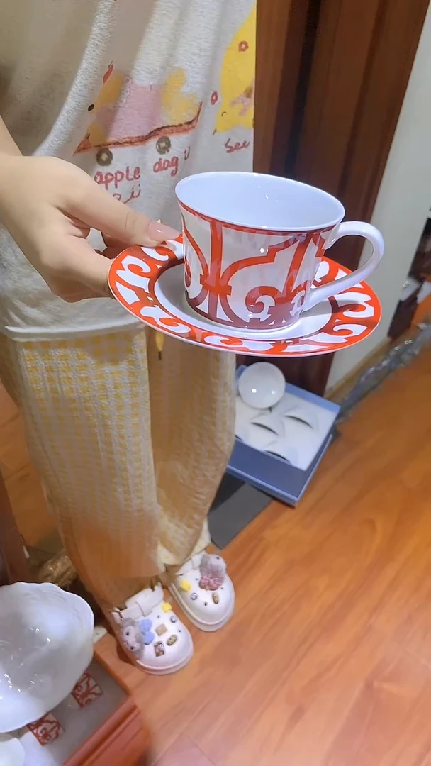 杯鸿辉家品牌瓷器，京东包邮！