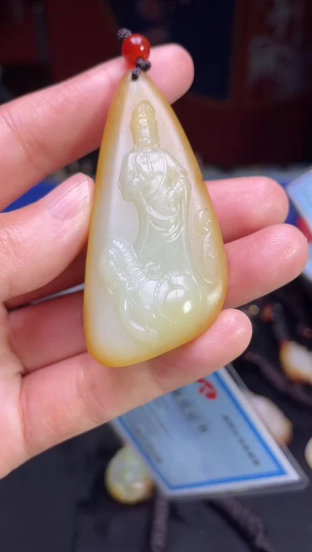 颈饰未镶嵌和田玉1