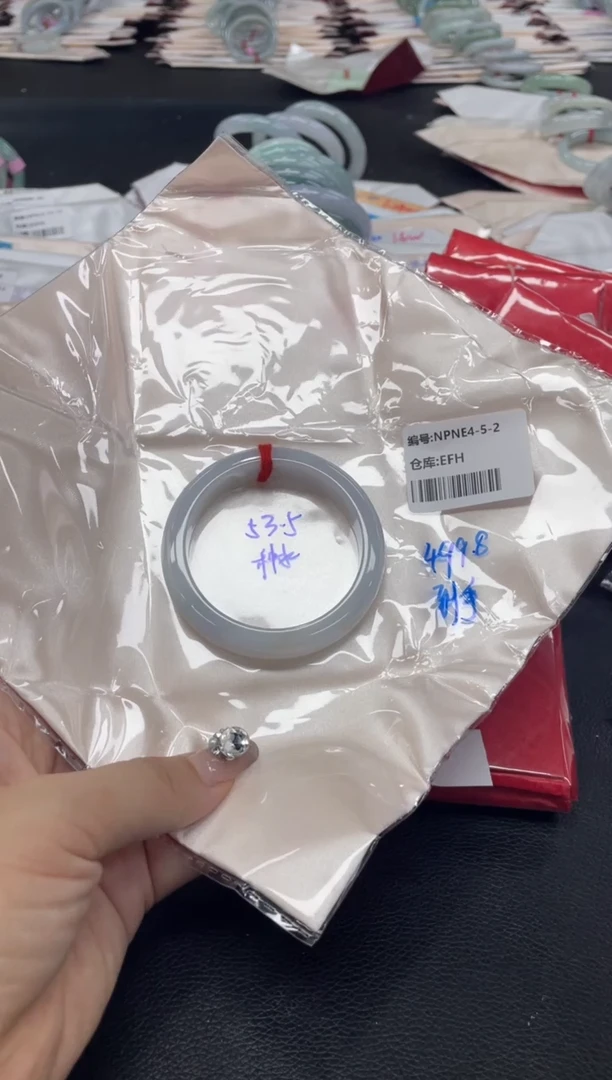 未镶嵌手镯翡翠翡翠手镯