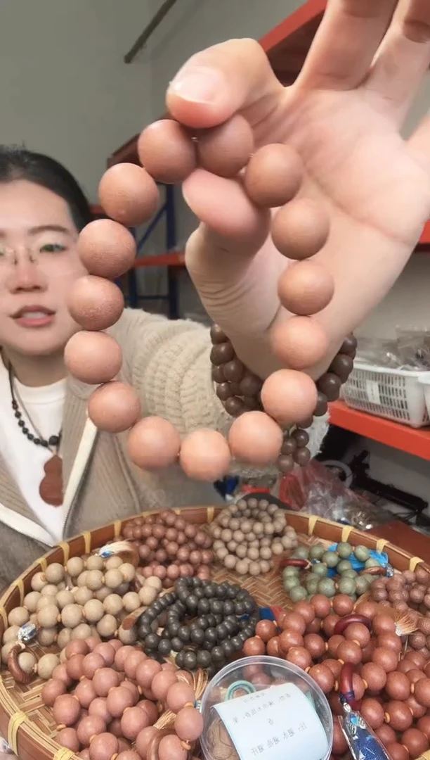 泥塑龙涎玫瑰素珠串1.3尺寸