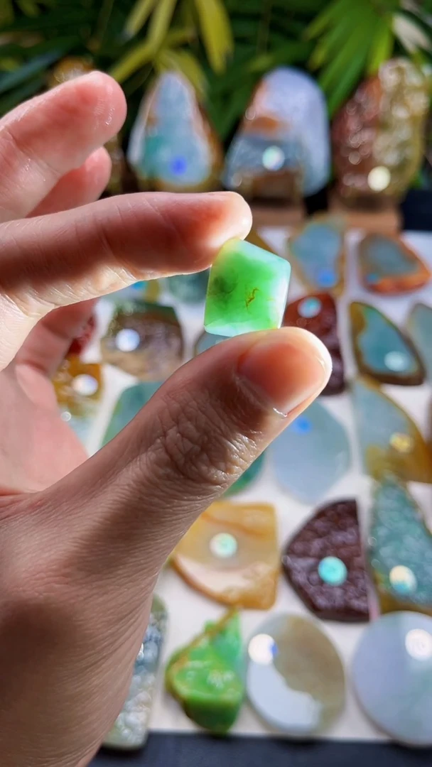 未镶嵌定制翡翠1