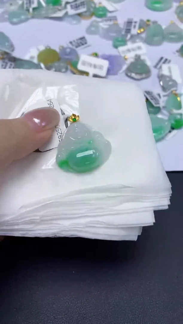 颈饰18K金镶嵌翡翠天然缅甸翡翠A货百元以上9元证书费自理