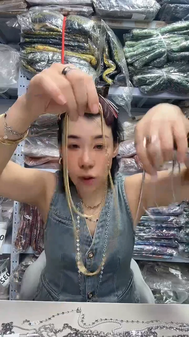 聚酯纤维芳姐福利饰品042