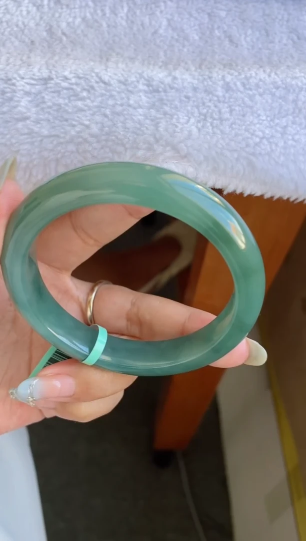 未镶嵌手镯翡翠（缅料）老油青无棉6号