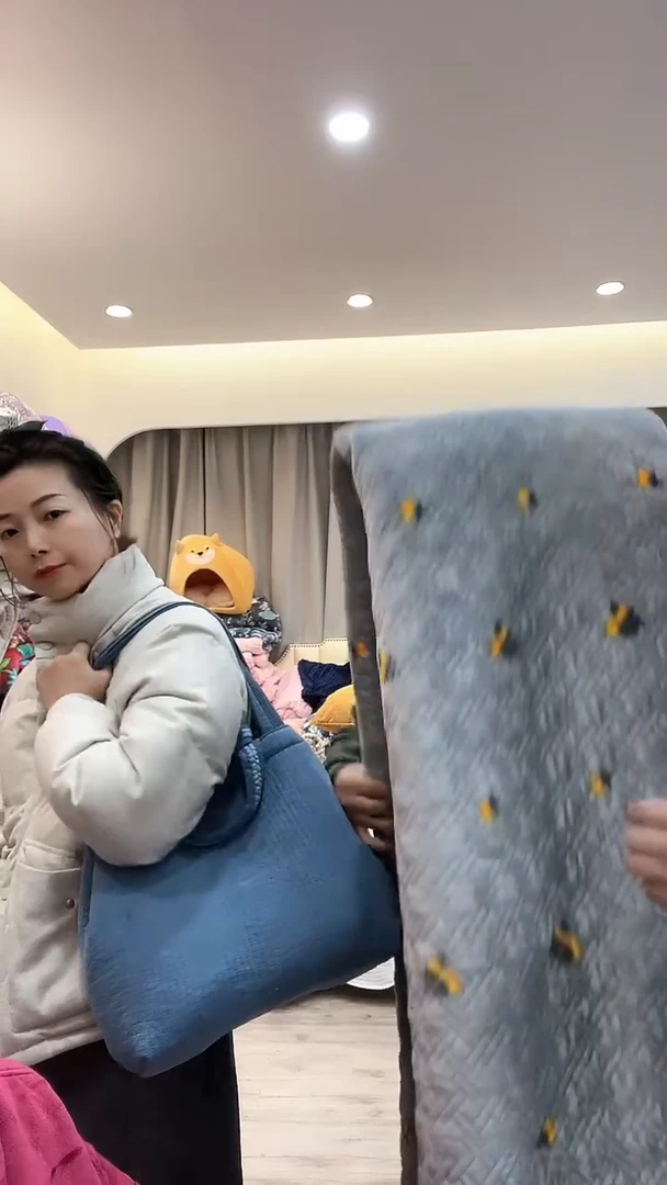 棉棉D30 发一个   200*230