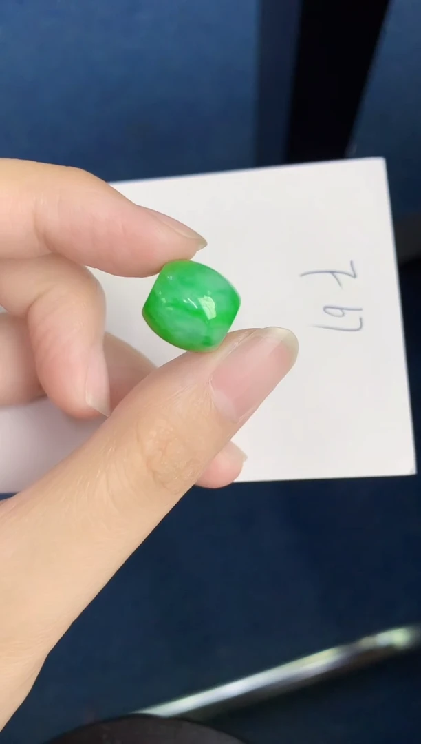 翡翠未镶嵌颈饰天然翡翠緬甸A貨