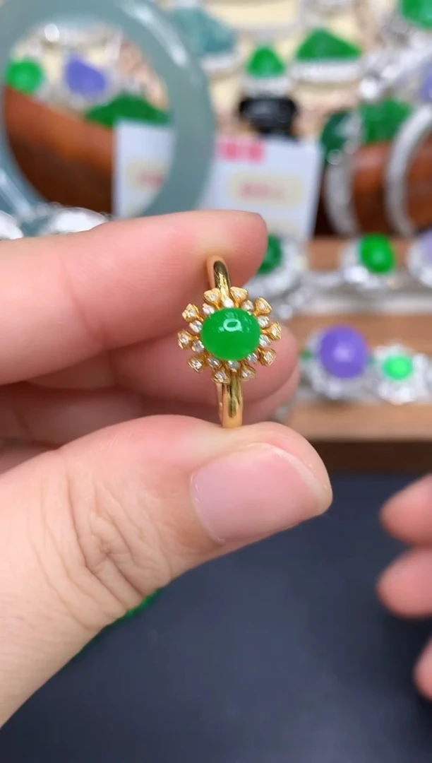 18K金镶嵌戒指翡翠472-中国好珍宝