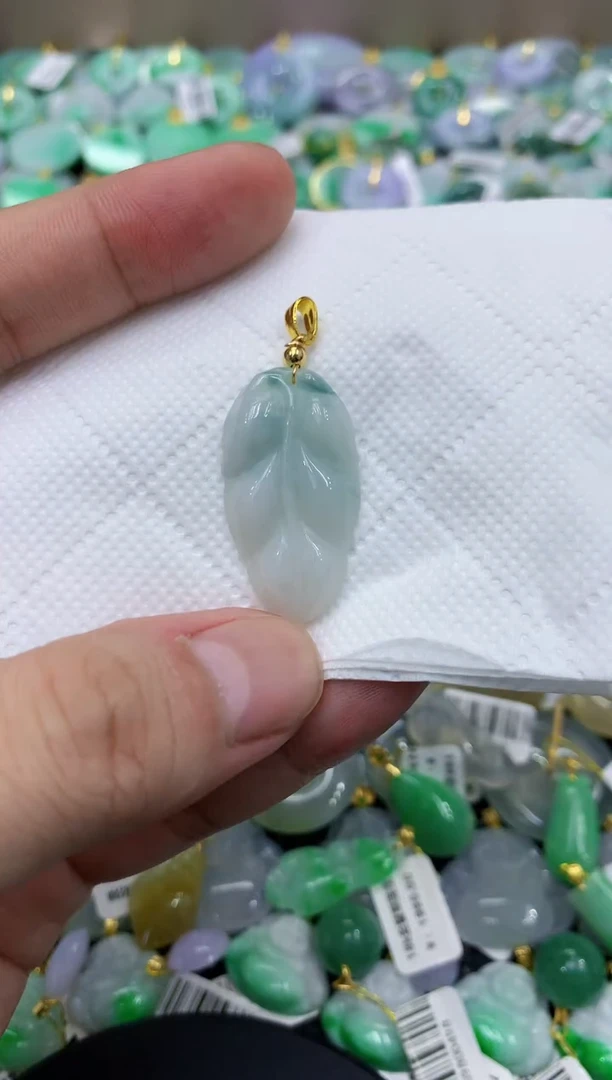 颈饰未镶嵌翡翠天然缅甸翡翠A货
