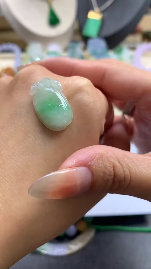 【闪购商品】定制翡翠未镶嵌翡翠