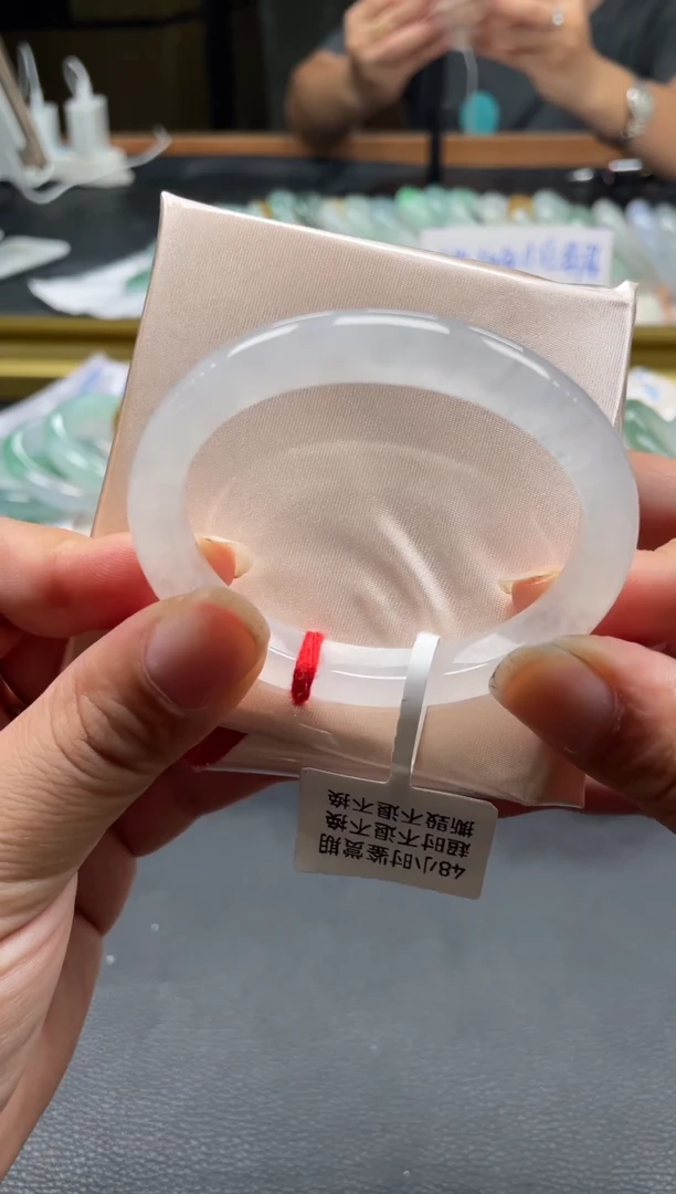 翡翠手镯未镶嵌5051贵妃