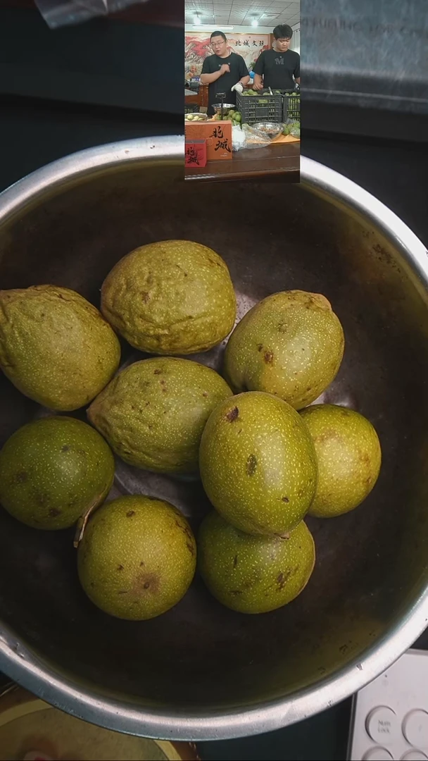 文玩核桃把件青皮鸡心4个大果盘山5个（售出不退不换）