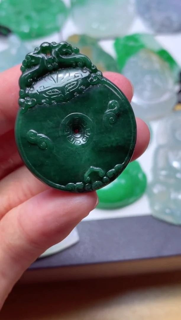 翡翠未镶嵌颈饰天然翡翠