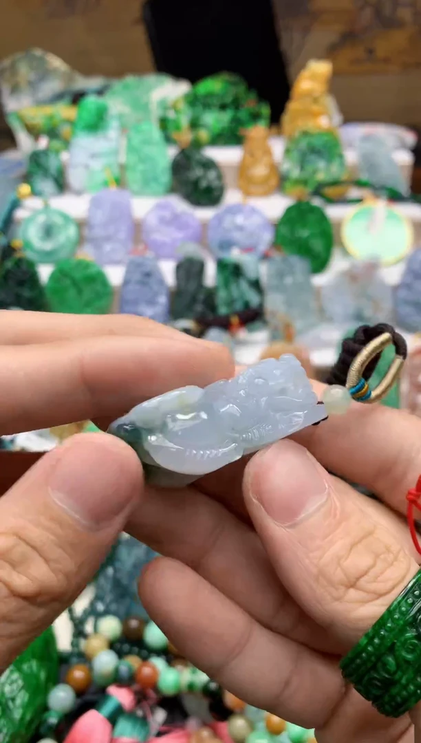 颈饰未镶嵌翡翠天然A货翡翠