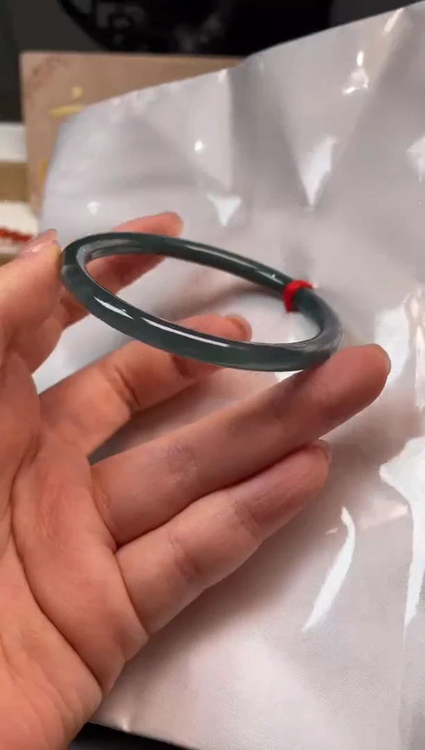 翡翠手镯未镶嵌yc220