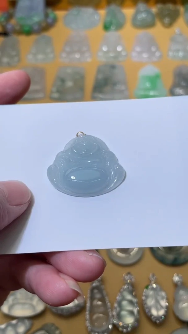 颈饰18K金镶嵌翡翠弥勒佛