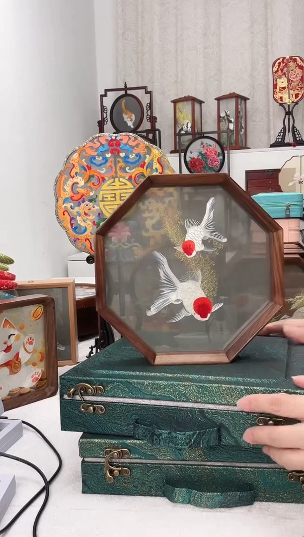 扇子苏绣作品手工摆台