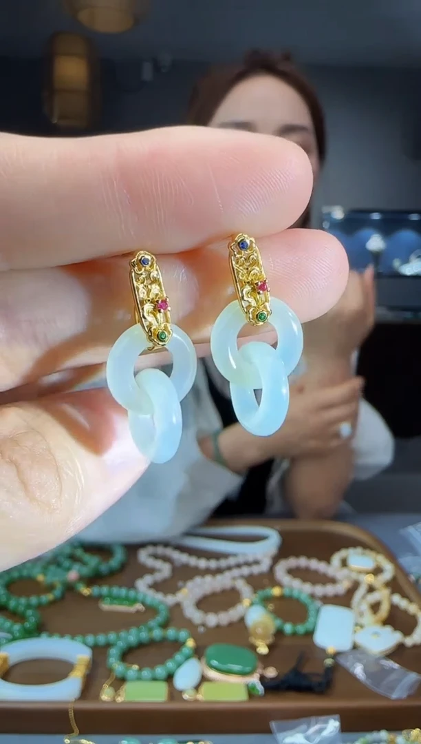 和田玉银S925镶嵌耳饰1