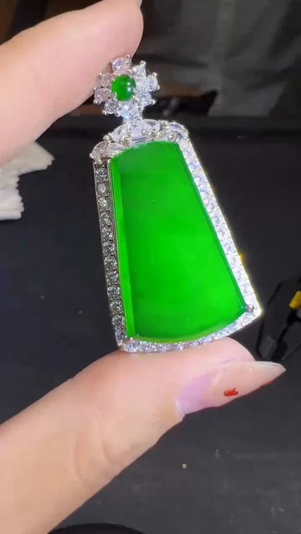 【闪购商品】定制翡翠未镶嵌无事牌1