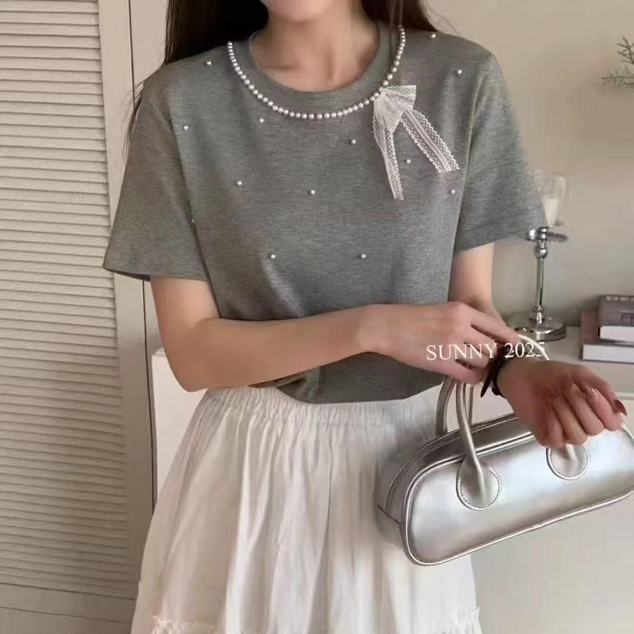 928 衣长57 春季铆钉蝴蝶结T恤 【兰桂坊】