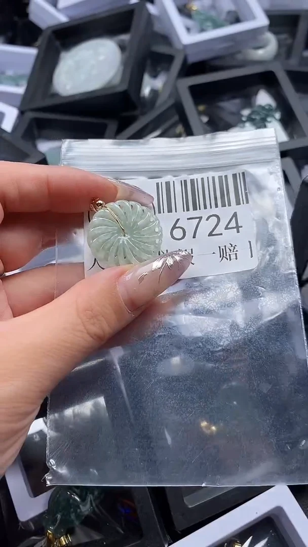 吊坠(不含链)未镶嵌翡翠6724