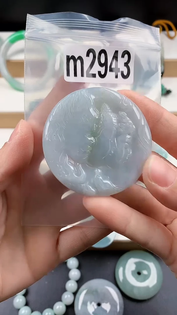 颈饰未镶嵌翡翠天然翡翠吊坠挂件