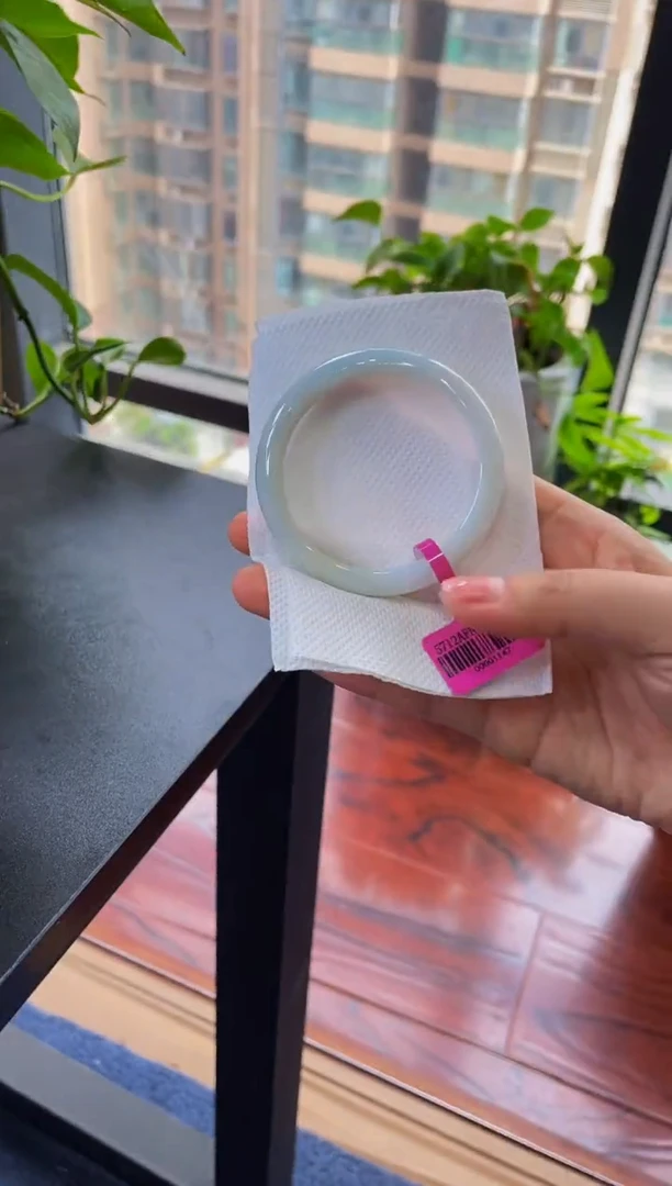 翡翠手镯未镶嵌019手镯57.5