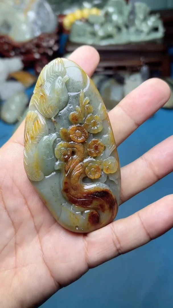 和田玉未镶嵌把件-