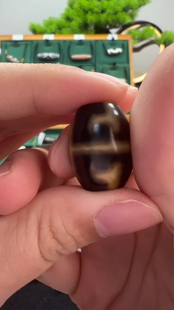 玛瑙/玉髓（覆膜）颈饰未镶嵌92.（微瑕随机发货）