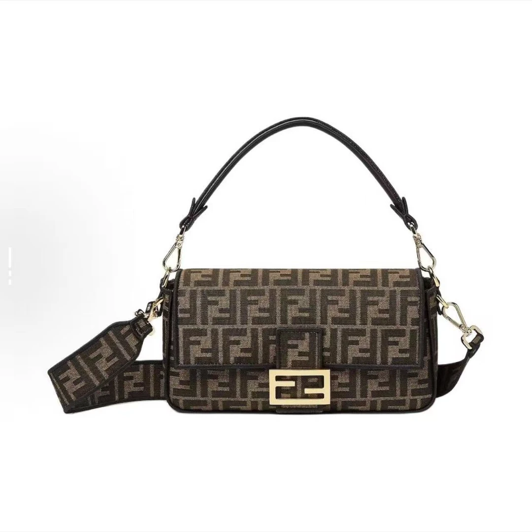 99新 FENDI/芬迪 思斯专属 芬迪 法棍 BY2685
