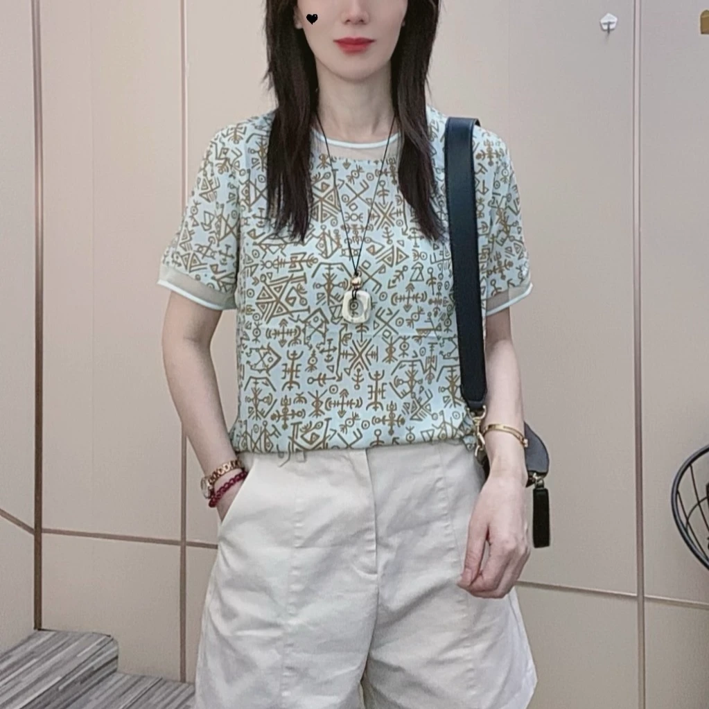 2025年夏季新款女装圆领短袖t镂空蕾丝拼接轻薄透气上衣宽松遮肚t