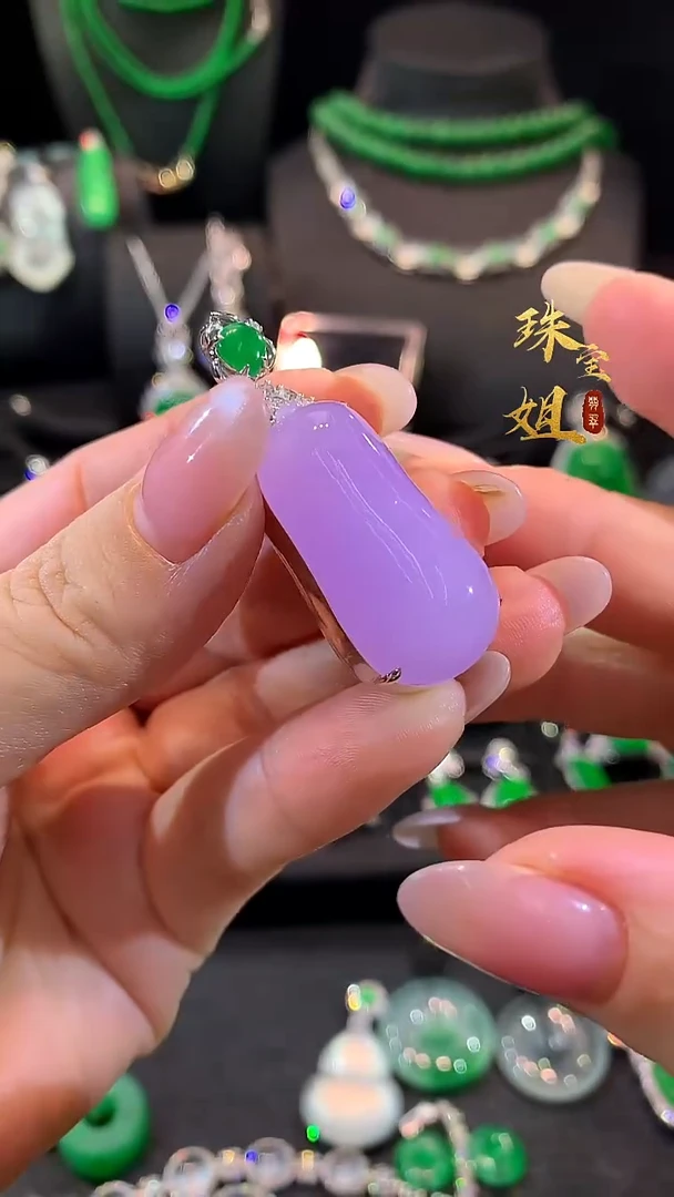吊坠(不含链)18K金镶嵌翡翠吊坠