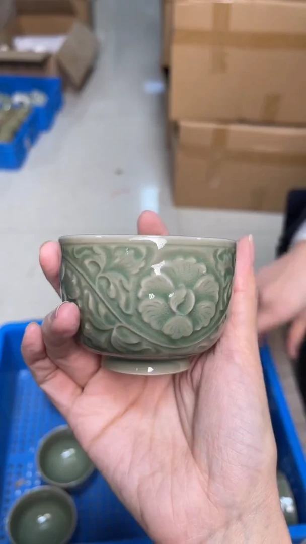 陶瓷秘色牡丹纹大缸杯 全品 单只