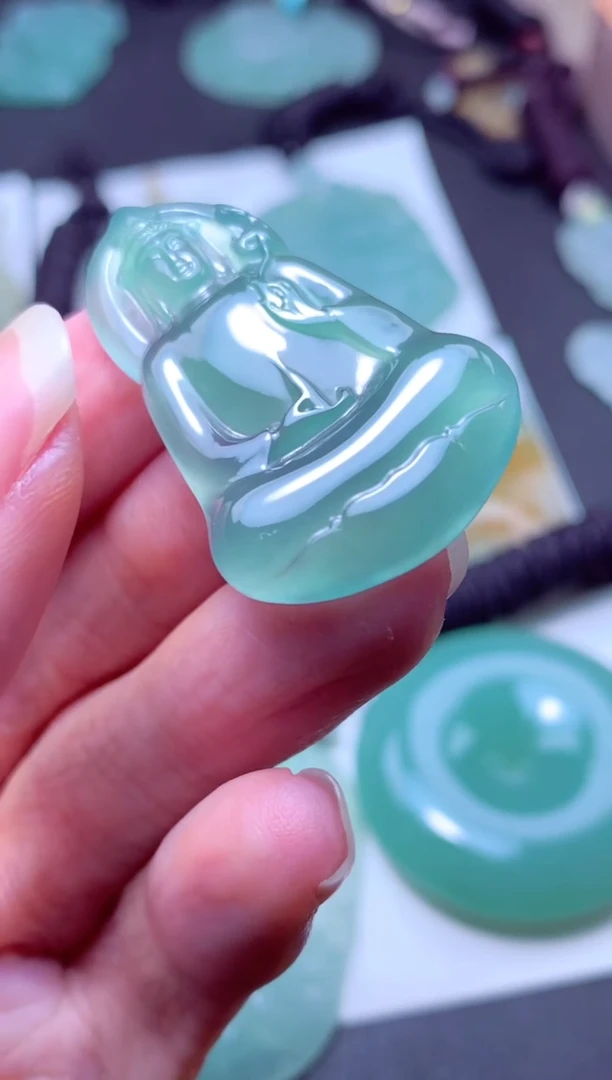 颈饰未镶嵌翡翠天然A货翡翠