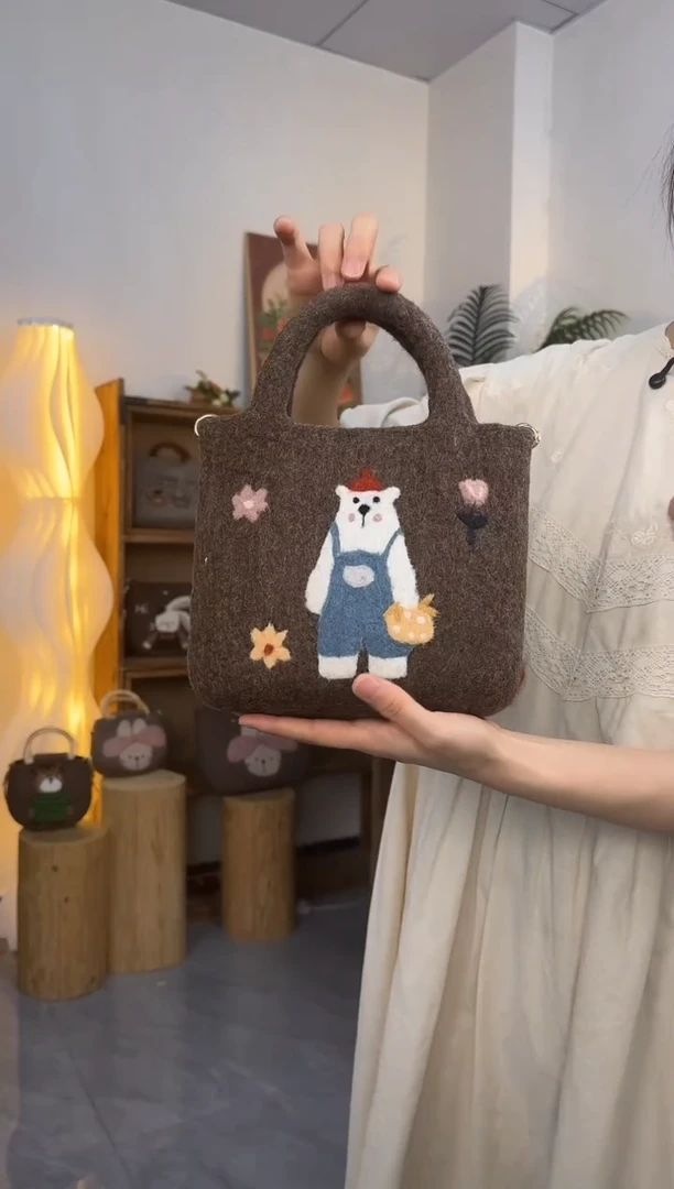 羊毛非遗纯手工 羊毛毡包包