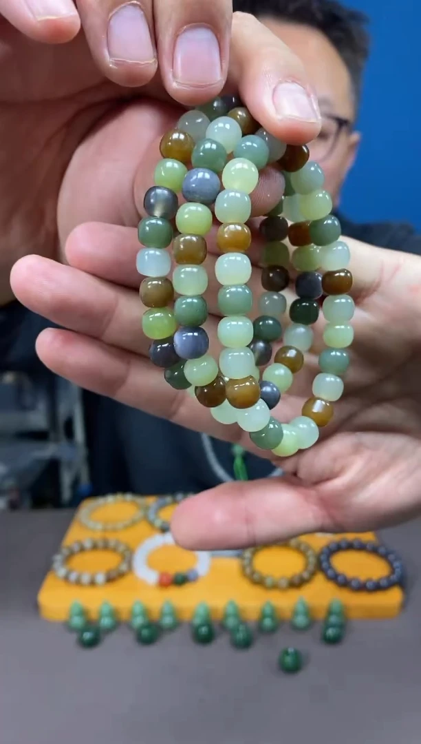 未镶嵌手链和田玉颜色多样性发货拍一发一