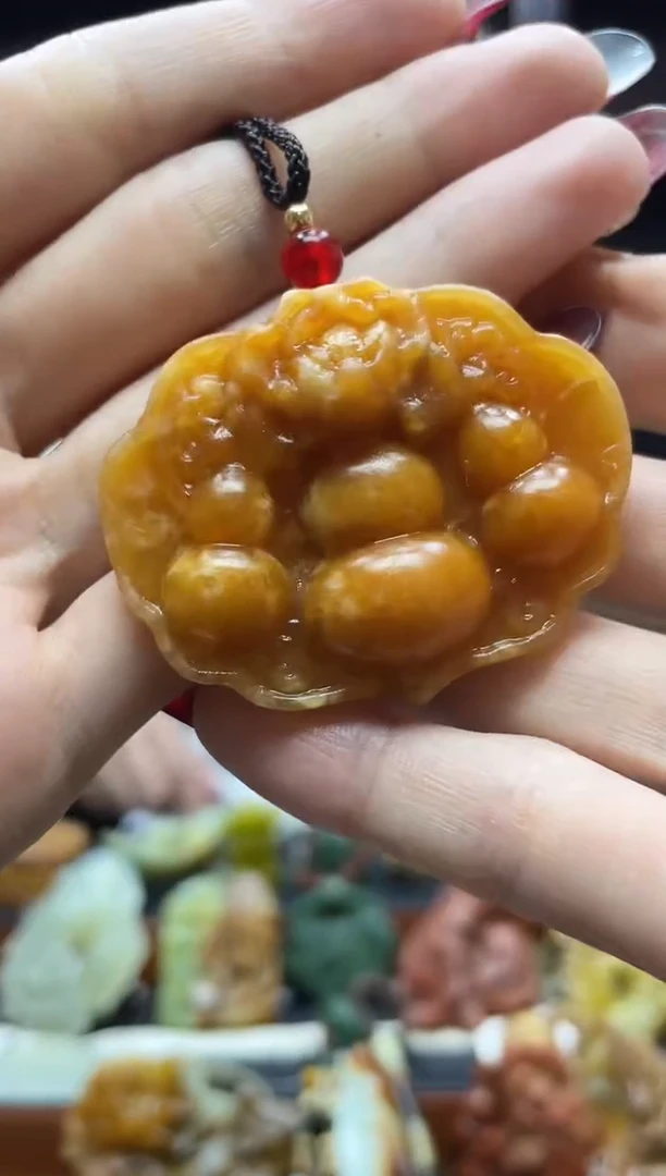 未镶嵌岫玉吊坠·